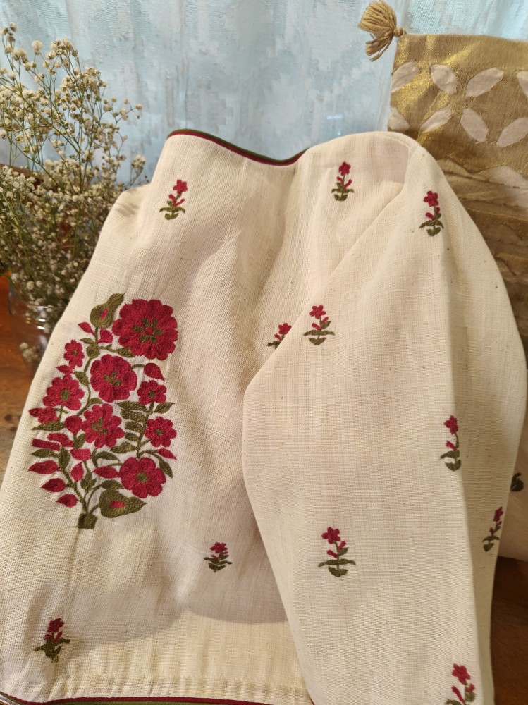 A bouquet of florals on ivory