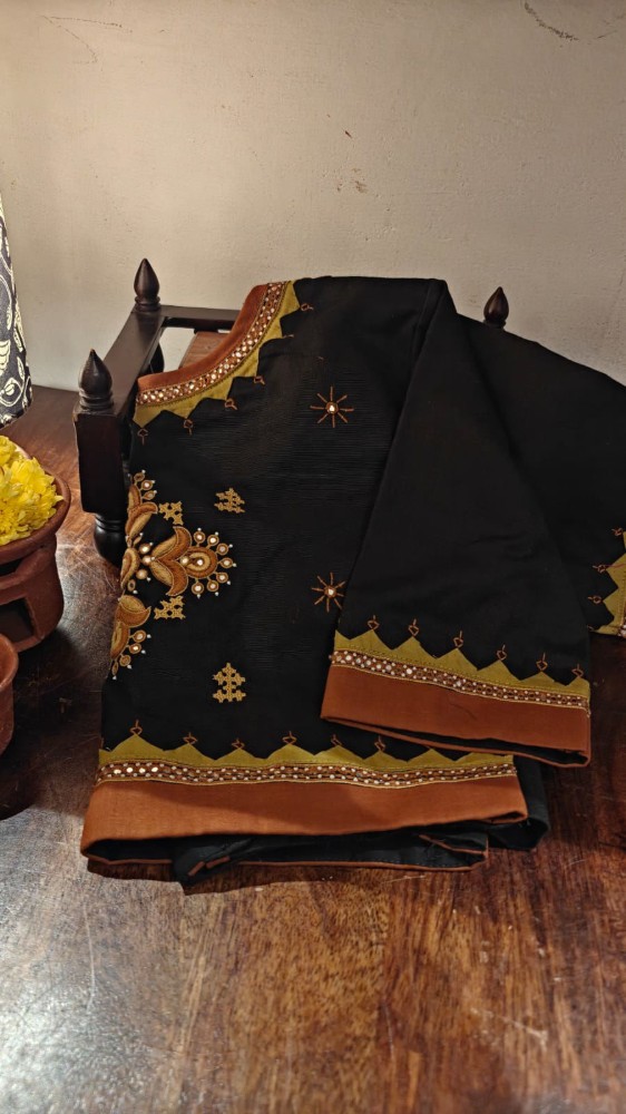 Picture of Four Flower — A Svasa Classic