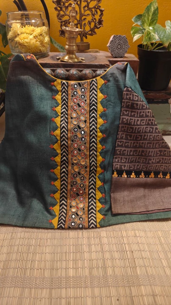 Picture of Sage Tussar, Tribal Borders